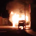 Ascope: Prenden fuego a Minivan de empresa de Transportes
