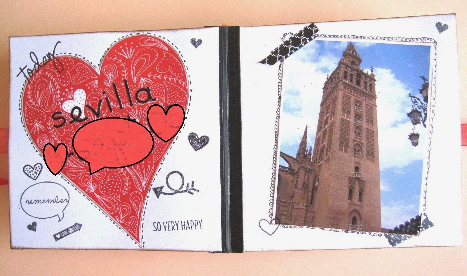 primera página del LOVE mini-álbum, a la izquierda un corazón y a la derecha una imagen de la Giralda de Sevilla