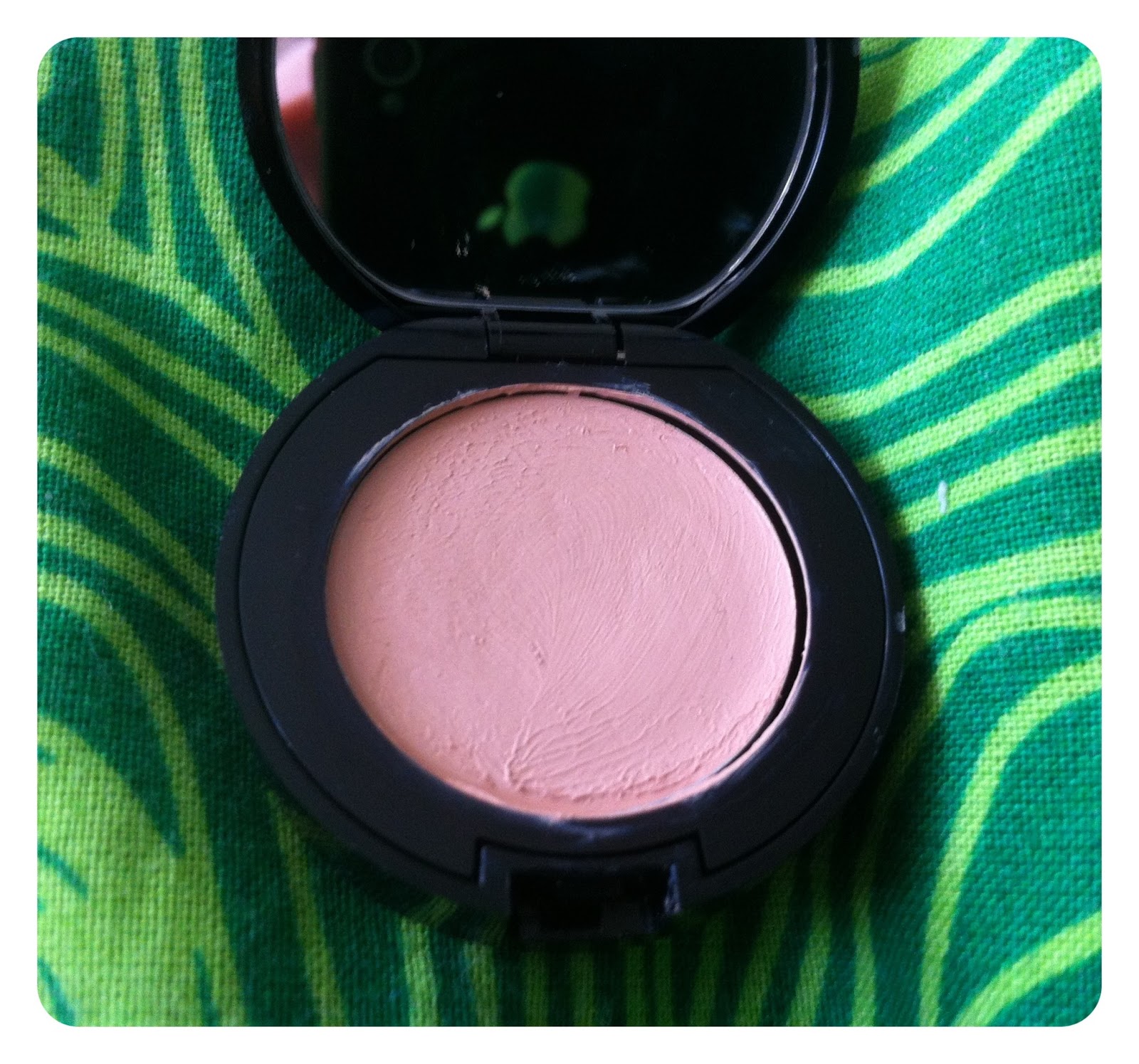 Miss Feline the Beauty Blog Bobbi Brown Creamy Concealer Kit in Porcelain & Corrector in