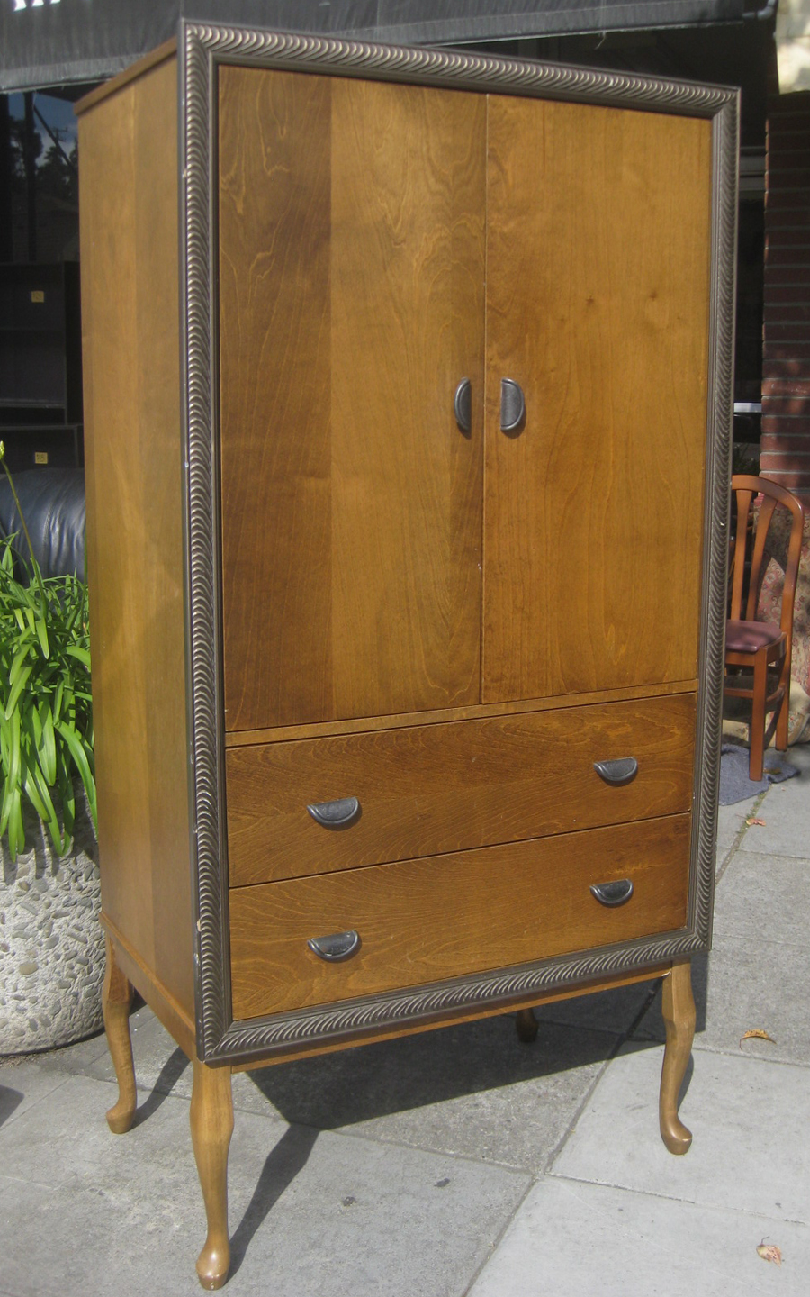 UHURU FURNITURE & COLLECTIBLES SOLD TV Armoire 100