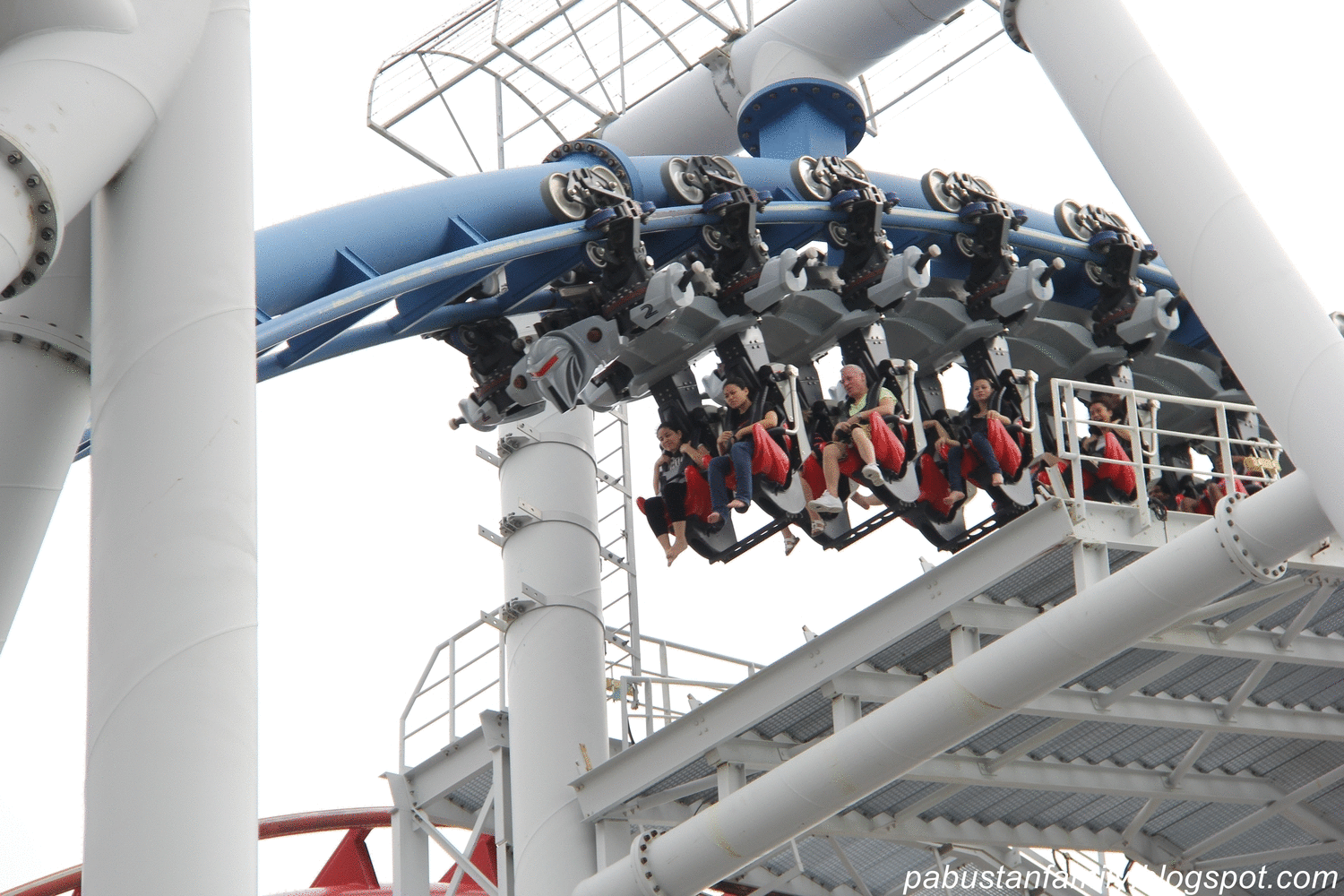 Family Travelogue: Battlestar Galactica Roller Coasters at ...
