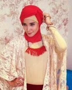  Gaya Hijab Zaskia Sungkar Baju Muslim Terbaru 2019 