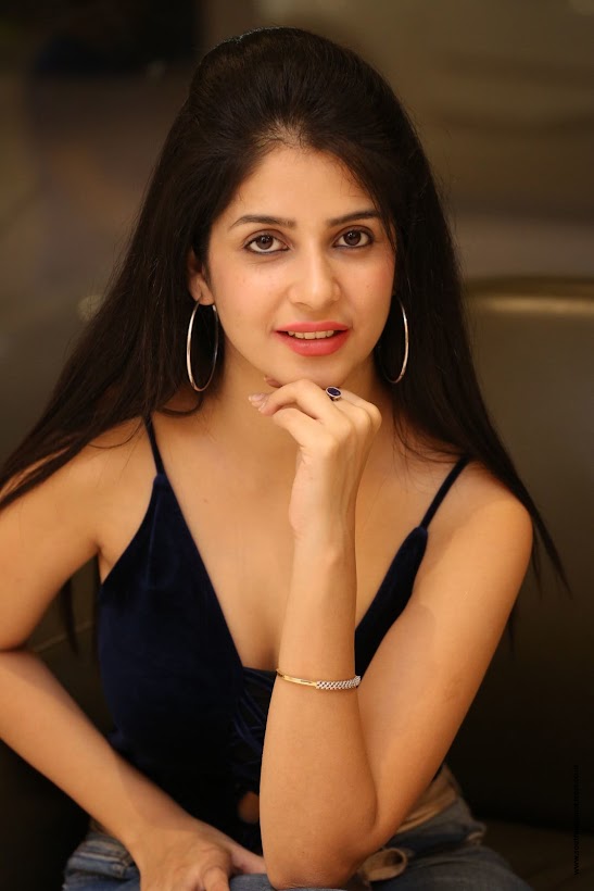 Kashish Vohra at Saptagiri LLB Movie interview 