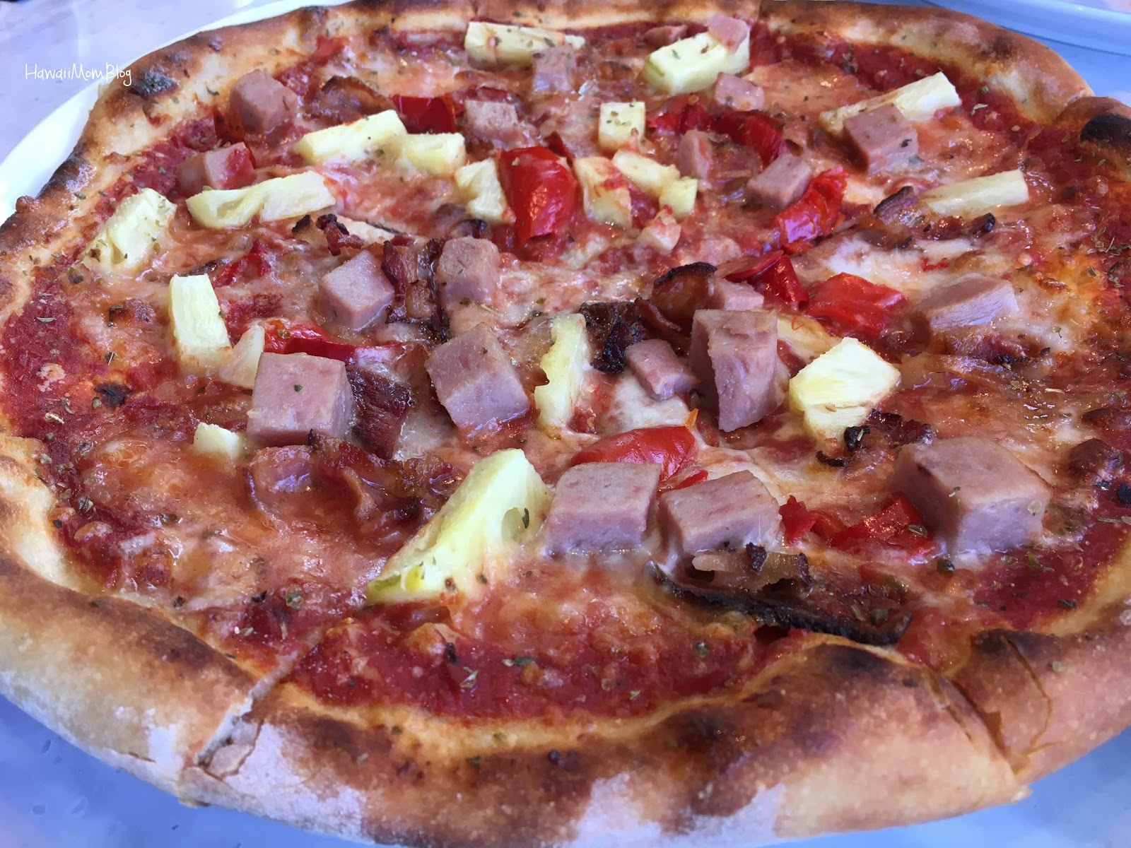 Hawaii Mom Blog FamilyFriendly Dining at Flour & Barley Brick Oven