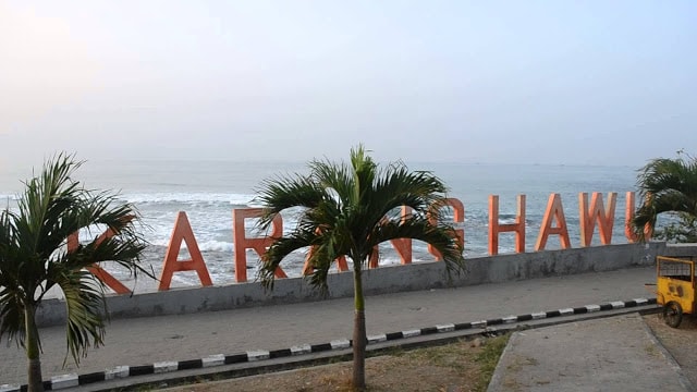 Pantai Karang Hawu Sukabumi