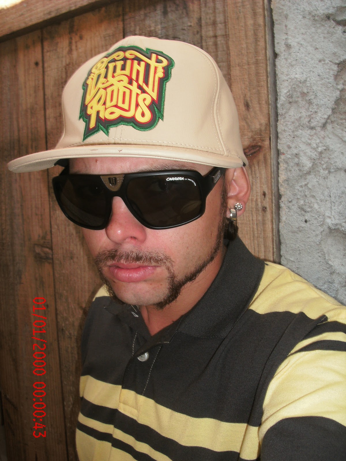 Rapper Branco Favela 2011 (White Slum): setembro 2011