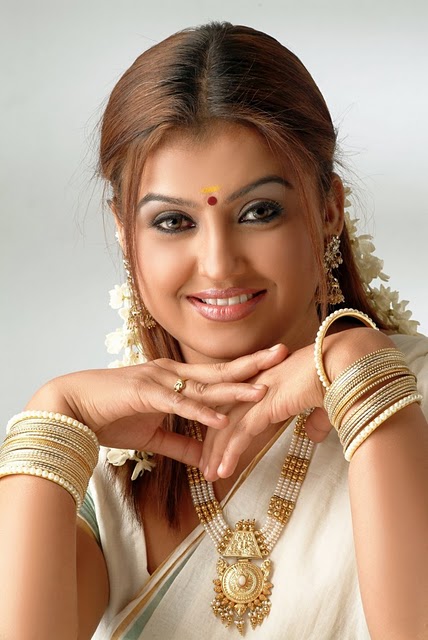 Sona Exclusive Traditional Saree Show Unlimited Aunties