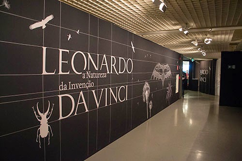 Entrada da exposição sobre Leonardo da Vinci