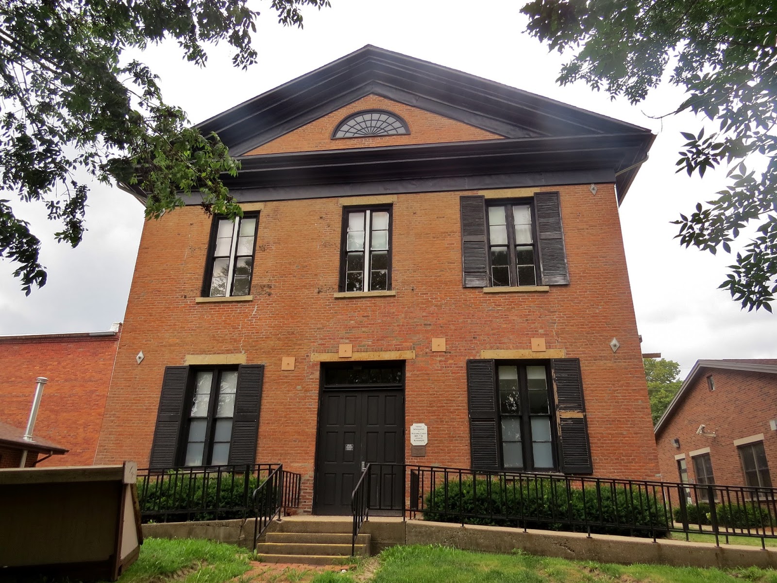 Liberty or Death Van Buren County Courthouse