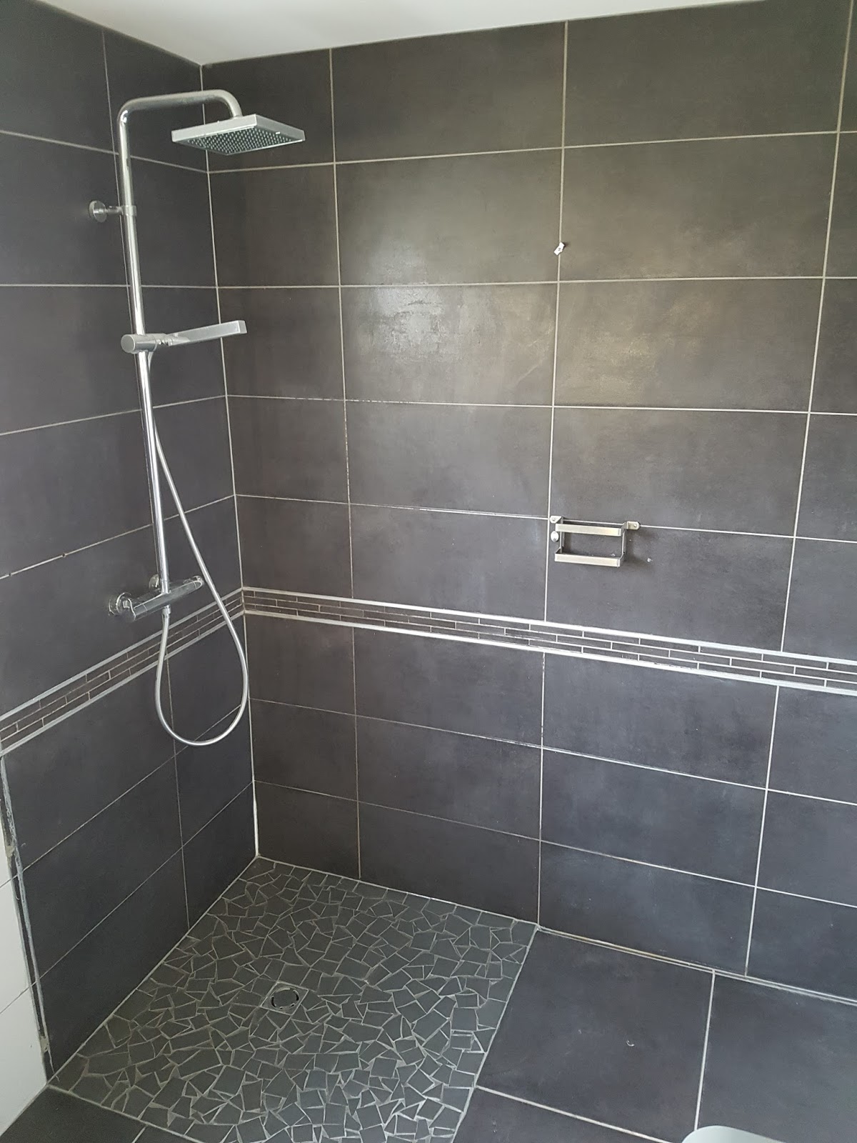 Bricolage De l'idée à la réalisation. Salle de bain