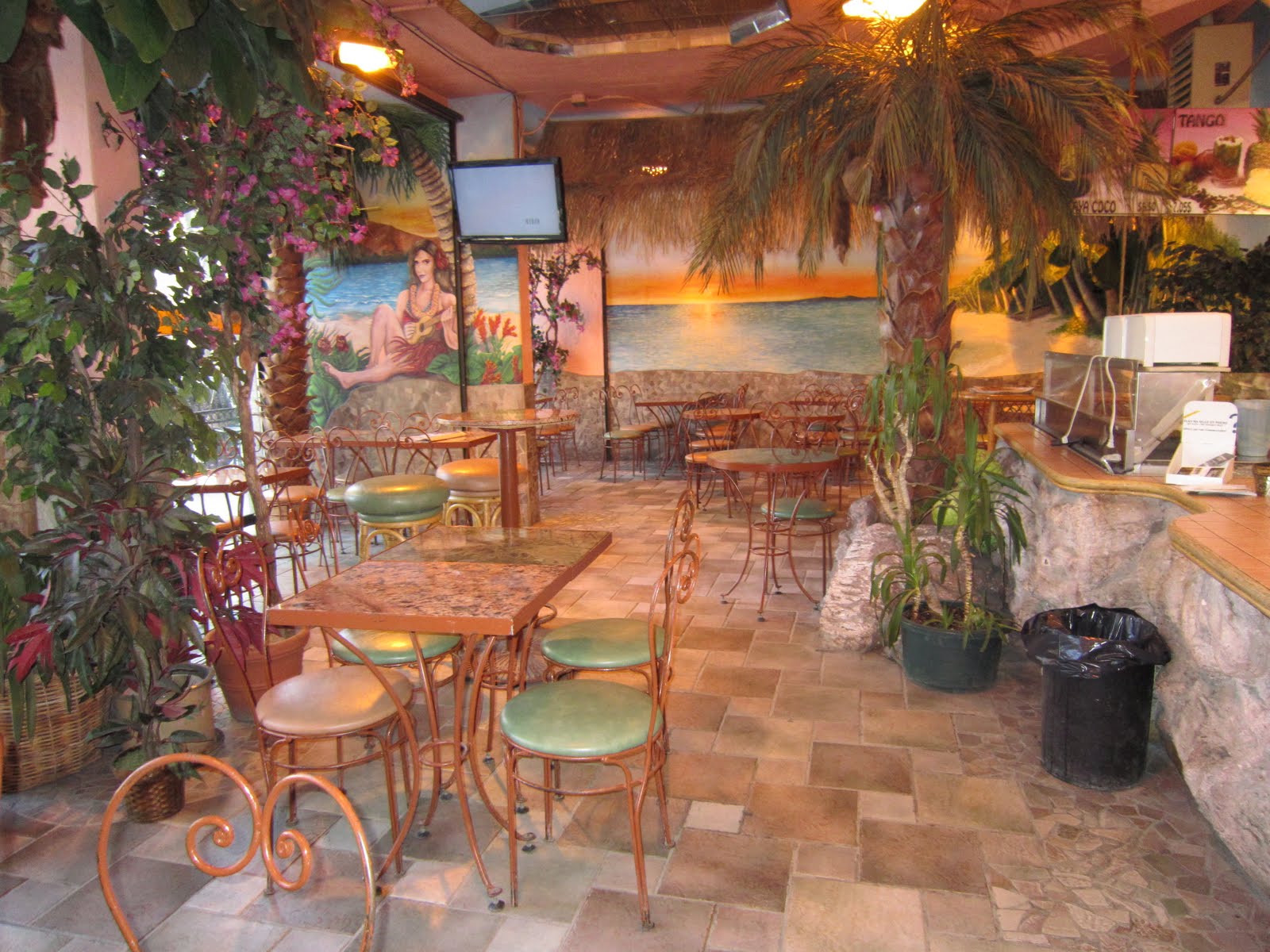 Montreal Restaurants Tropical Hawaii