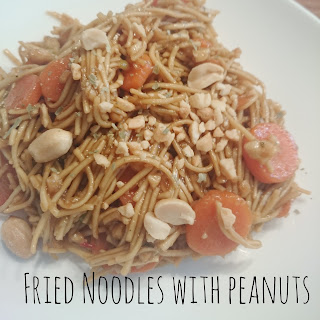 [Food] Gebratene Nudeln mit Erdnüssen // Fried Noodles With Peanuts