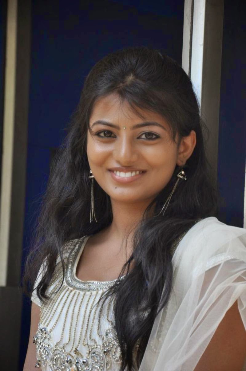Anandhi Hot Navel Images HD Pictures Photoshoots