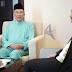 Untuk mengekang Anwar cadang lantik Mukhriz ganti Wan Azizah 