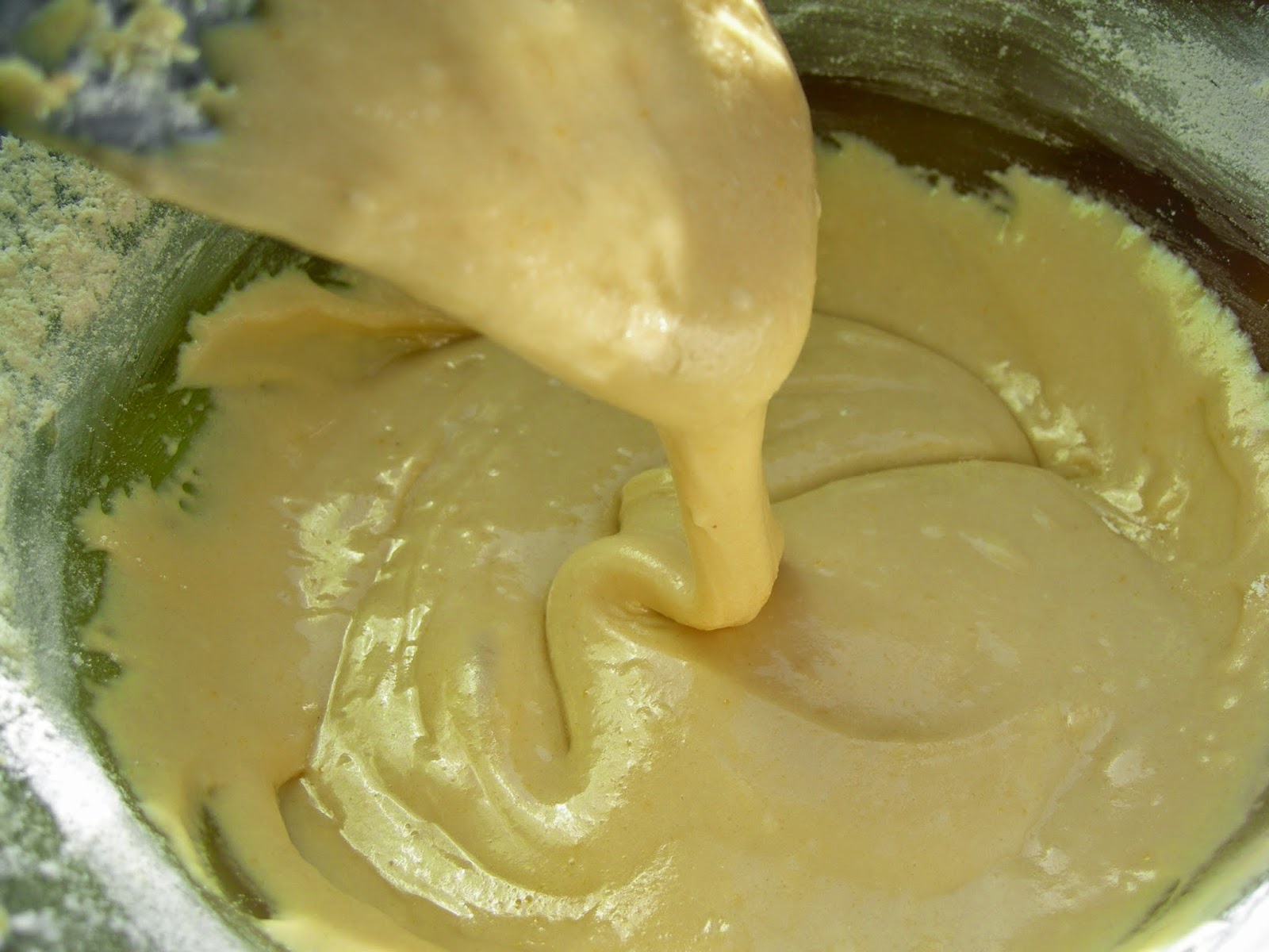 Слоеное тесто на растительном масле. Если смазать выпечку подсолнечным маслом. Пирог на подсолнечном масле