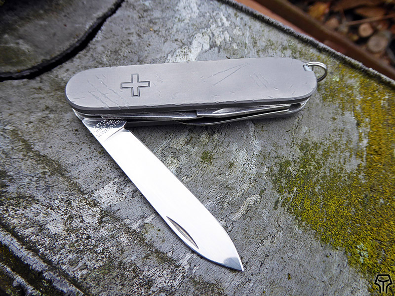 Andrzej Woronowski Custom Knives Victorinox Swiss Army Knife scales 13