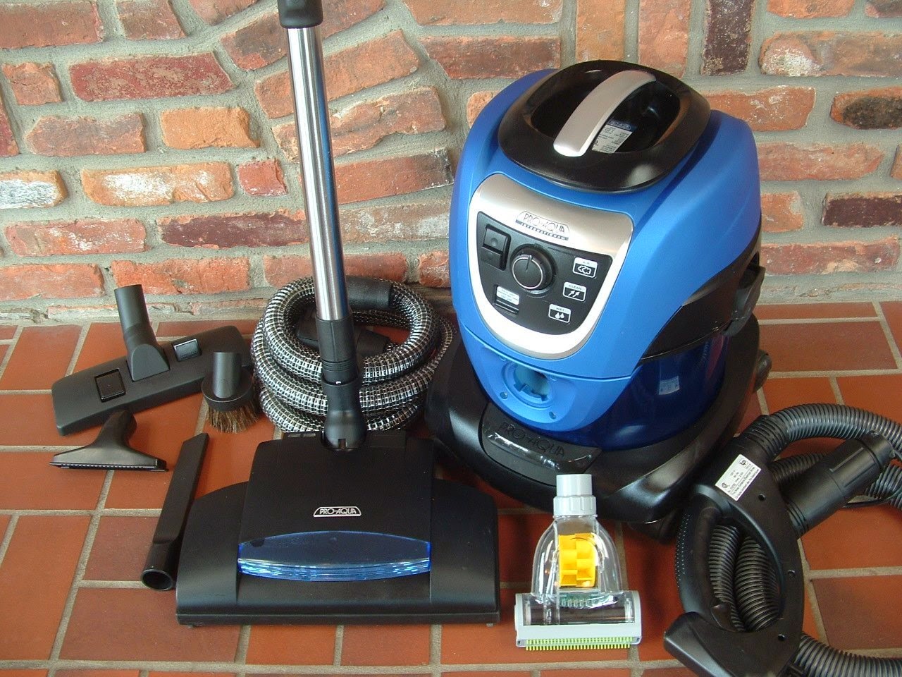 water vacuum