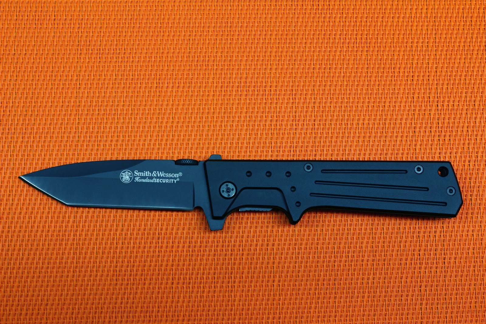 ARMAS BLANCAS 66 SMITH & WESSON HOMELAND SECURITY SWHS1T