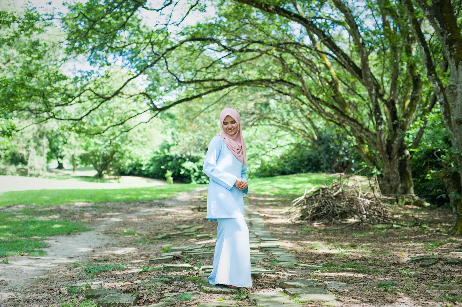 Raya Outdoor Photoshoot At Taiping Lake Garden Raya Outdoor Photoshoot At Taiping Lake Garden