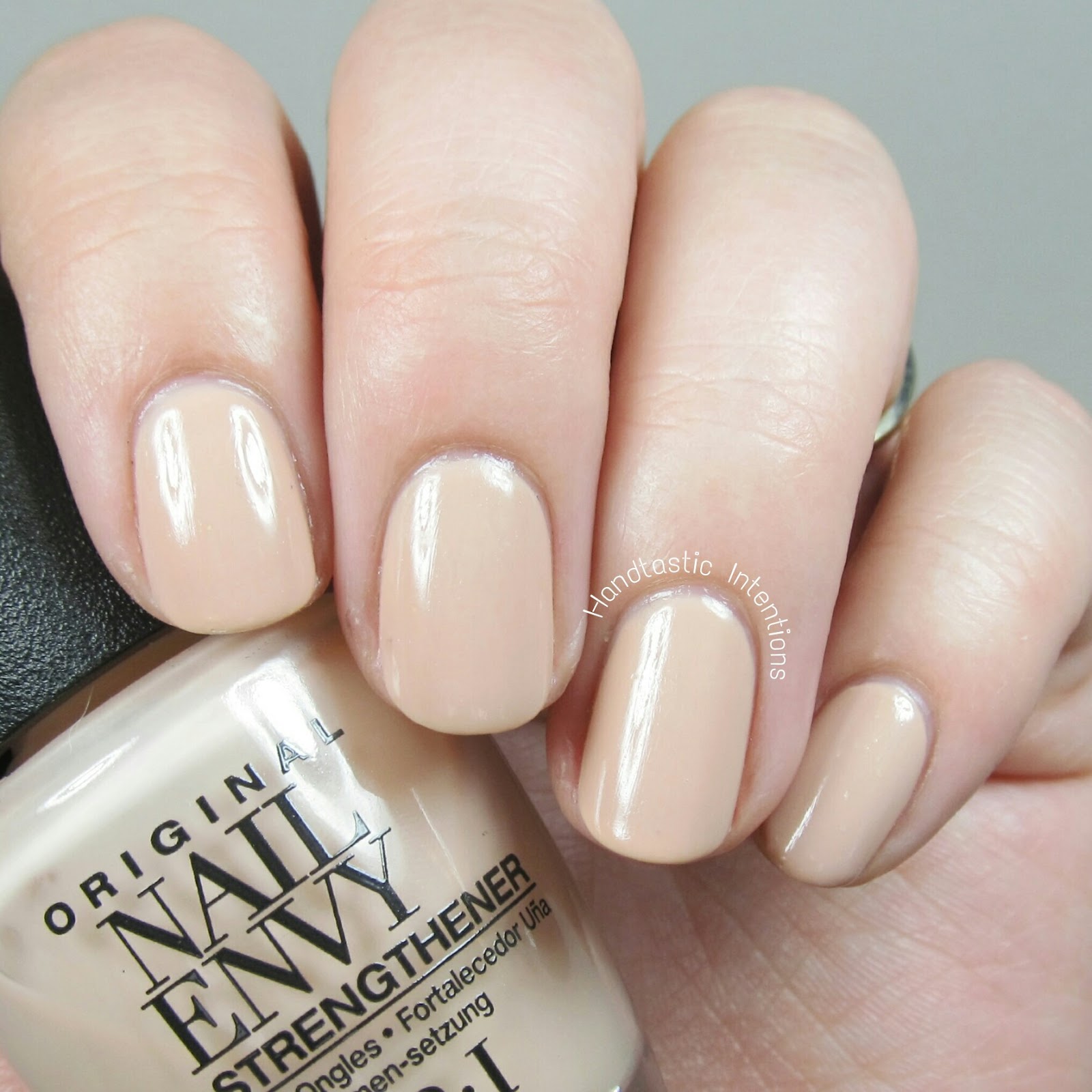 Handtastic Intentions OPI Nail Envy Treatment in Samoan Sand