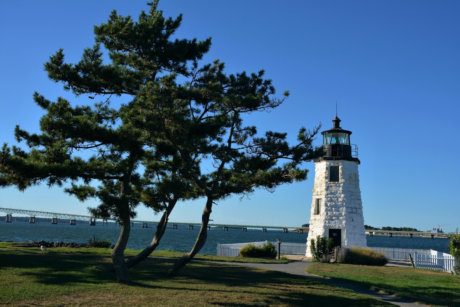WCLIGHTHOUSES NEWPORT HARBOR LIGHTHOUSENEWPORT, RHODE ISLAND