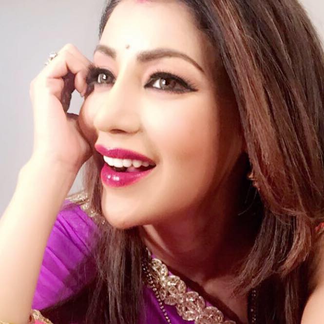 Debina Bonnerjee Age / Her husband name is gurmeet choudhary. - Encred
