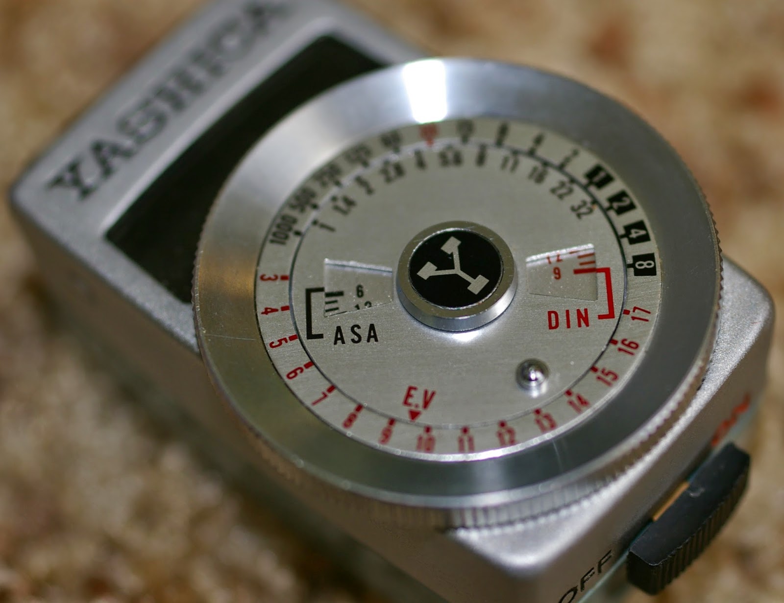 The Chens The User's Review Yashica YEM35 Super Light Meter, 1967