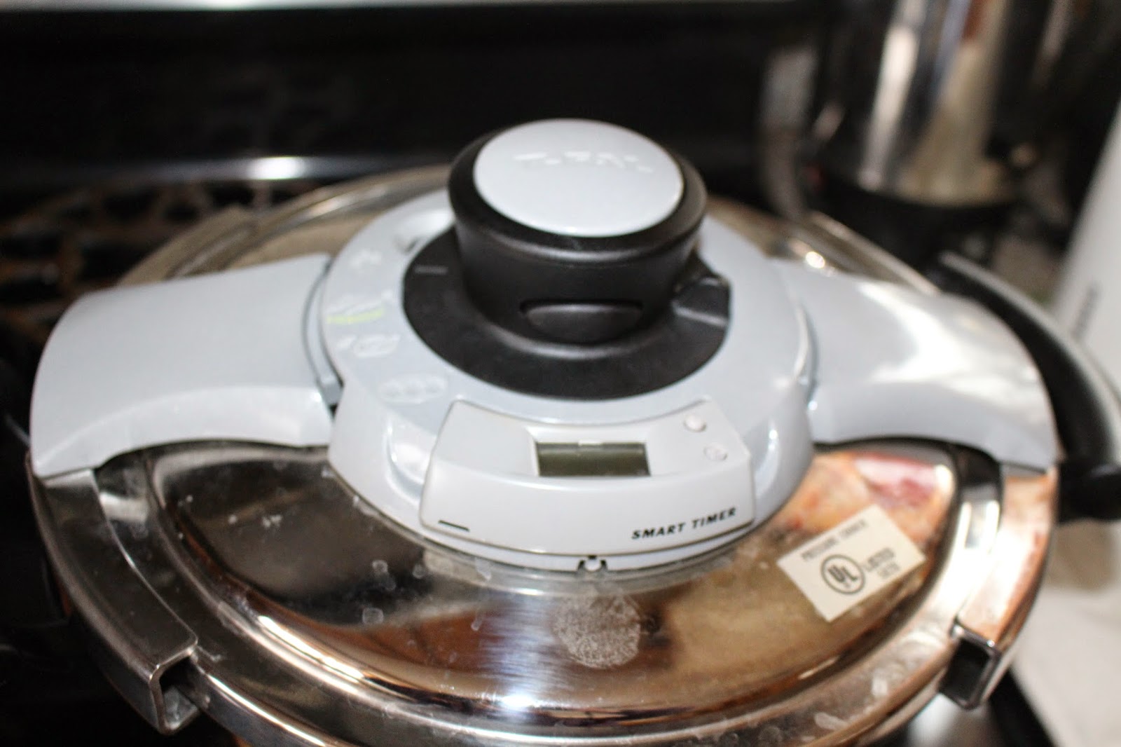 Using a Pressure Cooker to Make Chicken Stock Mountain Top Spice