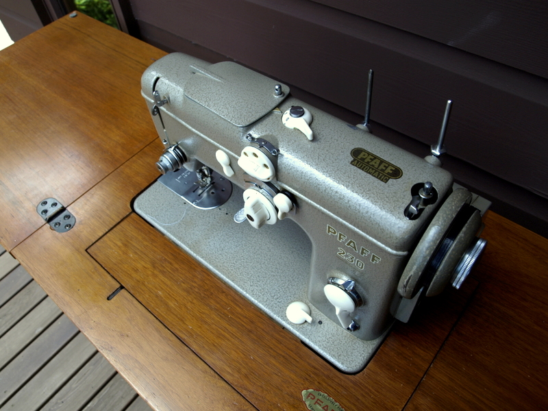 Pfaff 230 Automatic Sewing Machine edu.svet.gob.gt