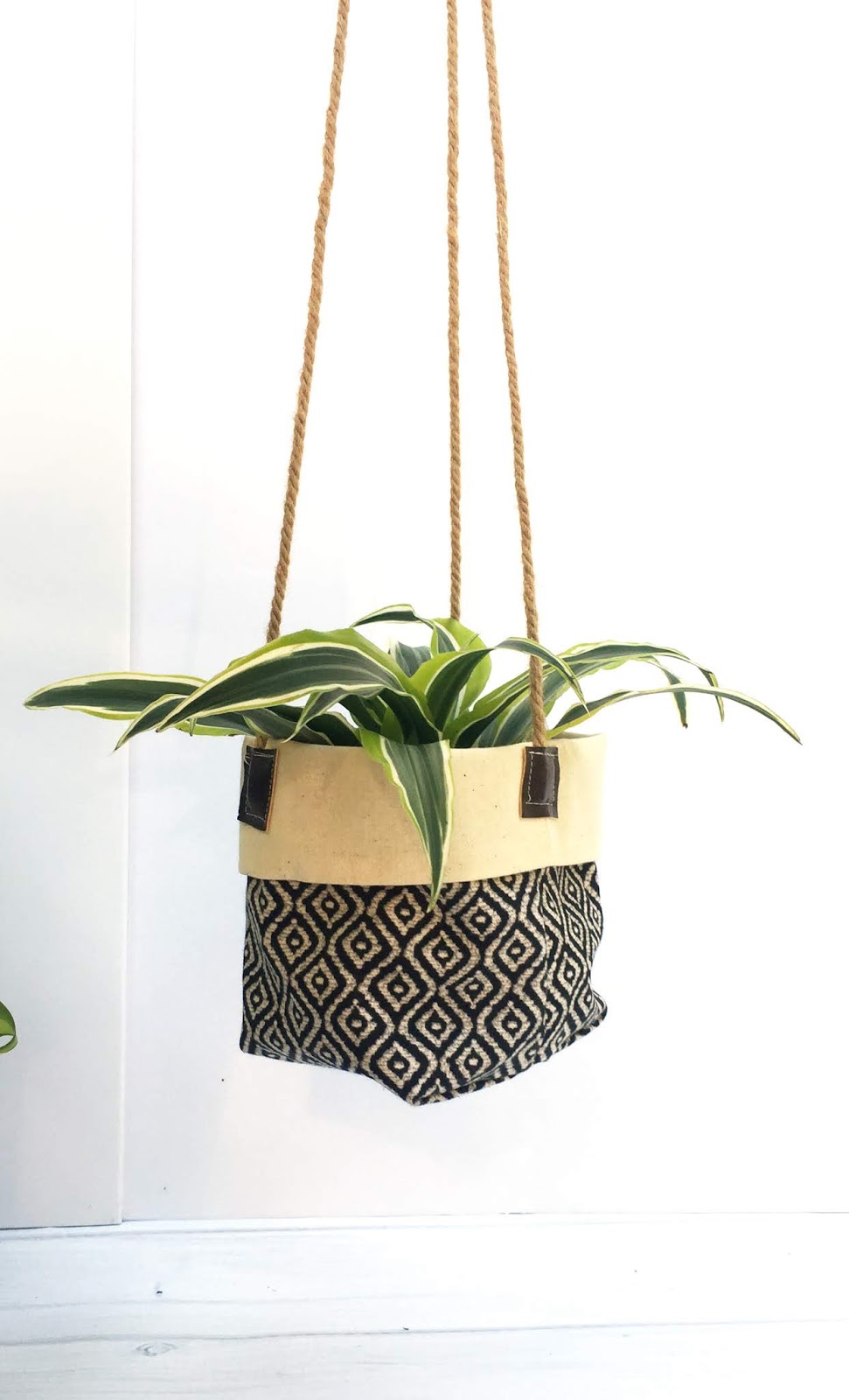 Jennifer Jangles Blog DIY Sewn Flower Pot Covers, a.k.a. Plant Bags