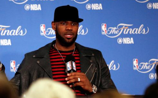 LeBron James Is Better Than Michael Jordan After Calling Trump A Bum, Twitter Users Say