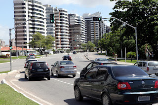 Proprietários de veículos com placa final 3 devem efetuar pagamento até amanhã, dia 30 Proprietários de veículos com placa final 3 devem efetuar pagamento até amanhã, dia 30