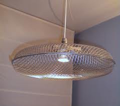 decoración reciclada con lámparas