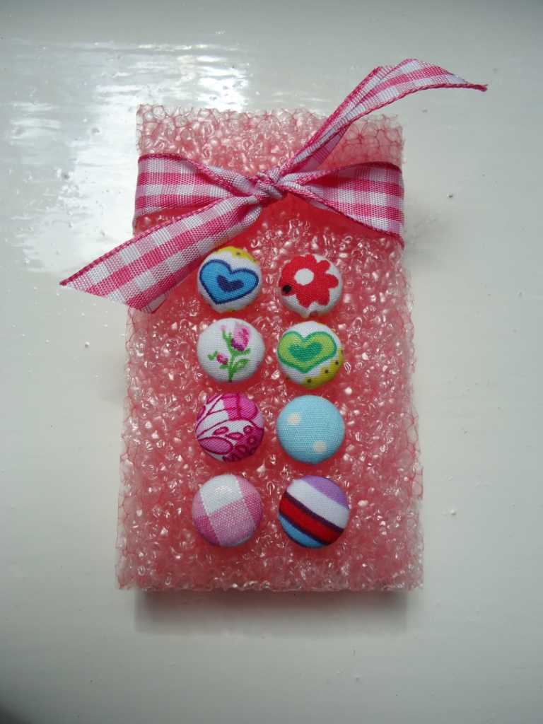 A Playful Stitch: Button Swap!