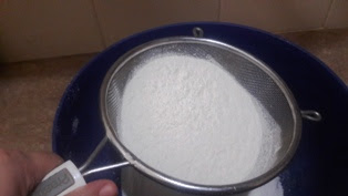 sieve-the-flour