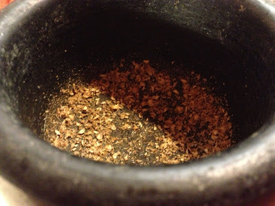 crushed coriander seeds