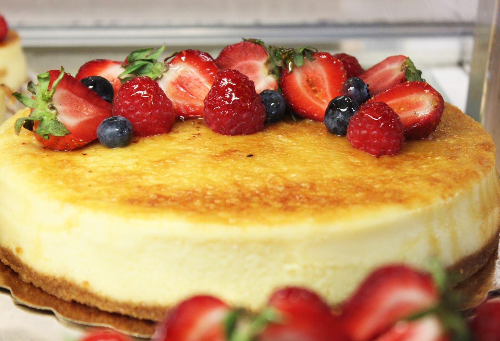 The Cheesecake Machine 5 Places in Lakeview for Delicious Cheesecakes!