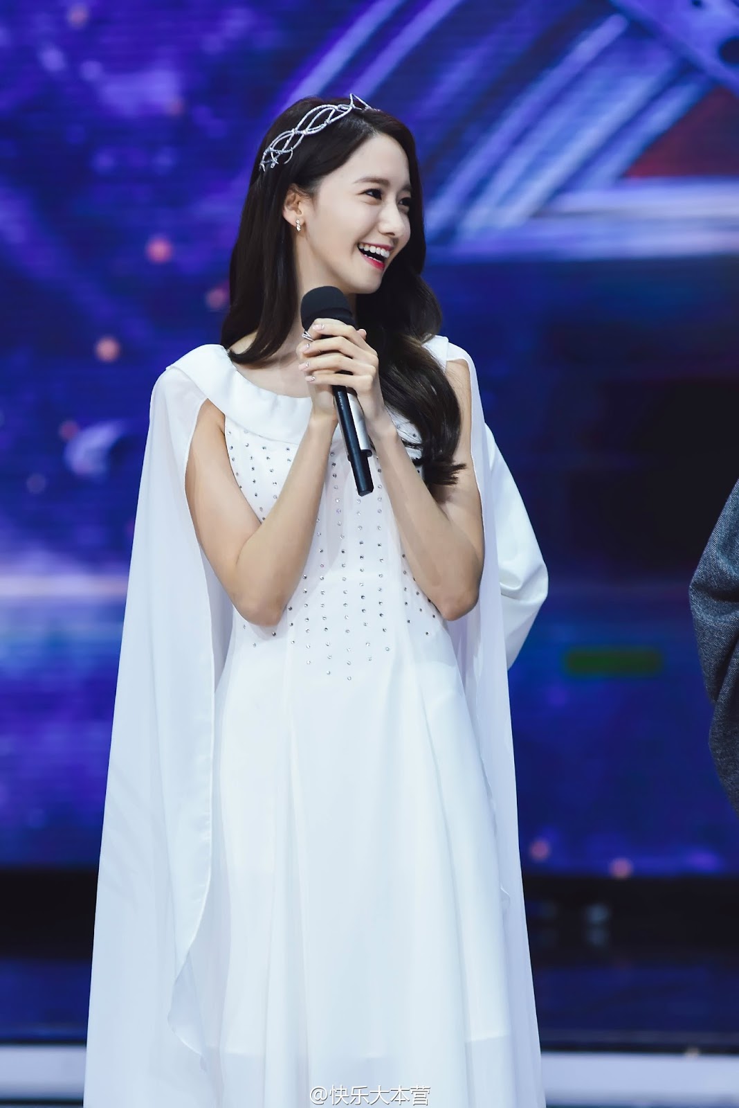 Teaser Clip and Pictures for SNSD's YoonA on 'Happy Camp' revealed ...