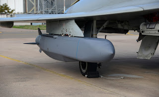 Φωτογραφία-σοκ από την ΠΑ εν μέσω φρενίτιδας τουρκικών προκλήσεων: Πύραυλοι cruise SCALP-EG φορτώθηκαν μέσα στη νύχτα σε Mirage 2000-5Mk2!  