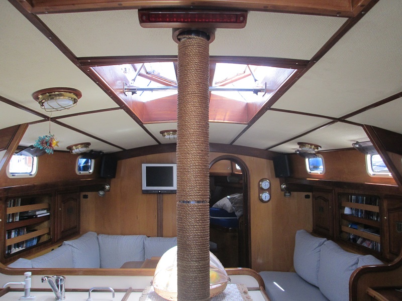 Dudley Dix Yacht Design Shearwater 39 Classic Cruiser for Sale