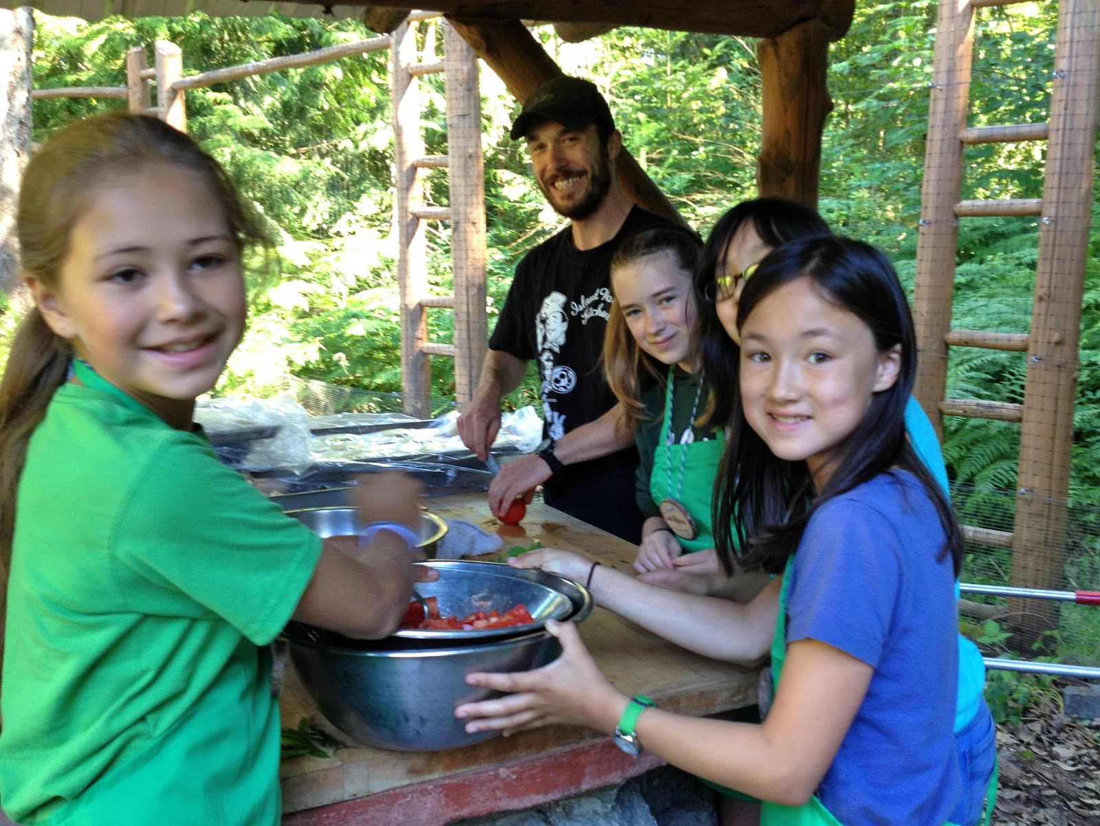 Welcome to the IslandWood Garden!: Cooking up a Summer Camp from Dirt to Dinner