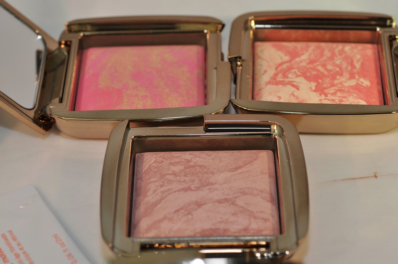 HOURGLASS Ambient Lighting Blush in Radiant Magenta, Diffused Heat and