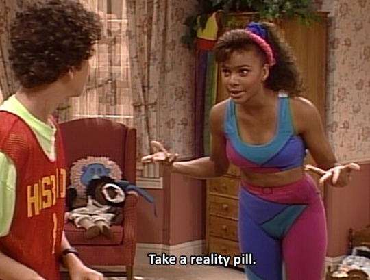 Fashion Icon Files: Lisa Turtle from "Saved By the Bell" .