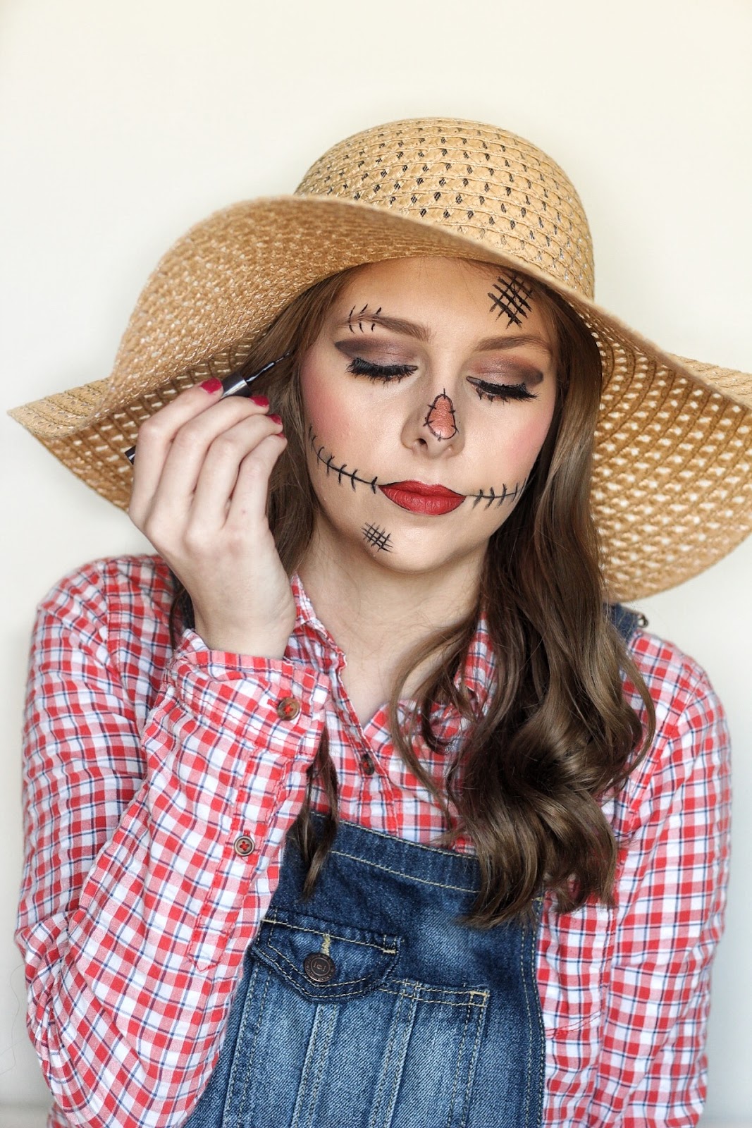 Easy Halloween Costume Idea: Scarecrow - Daily Dose of Details