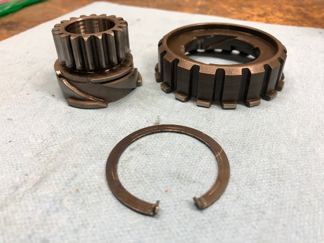 Detail components that make up the CT90 clutch drive gear assembly