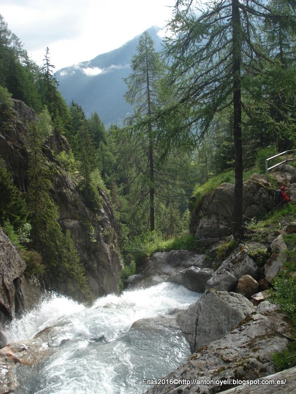 Fitas: Caminando por las Aiguilles Rouges I