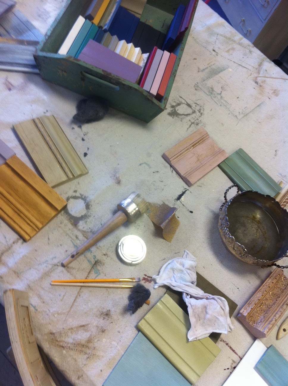 Maison Decor How far does a sample size of Chalk Paint® go? and other