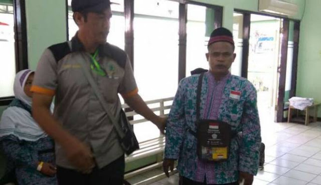 Sempat Ditipu Travel, Tunanetra Yang Juga Hafidz Ini Bersyukur Bisa Berangkat Ke Tanah Suci