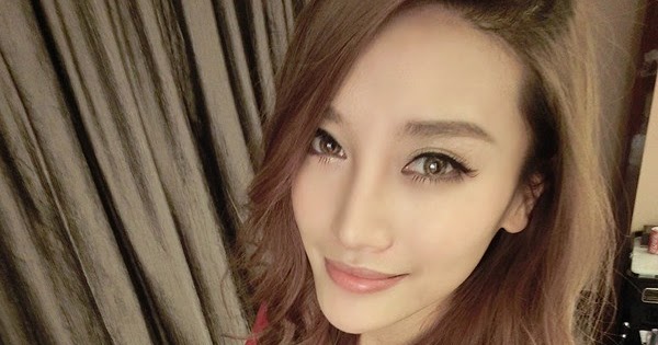 1998 bikini Asian girl