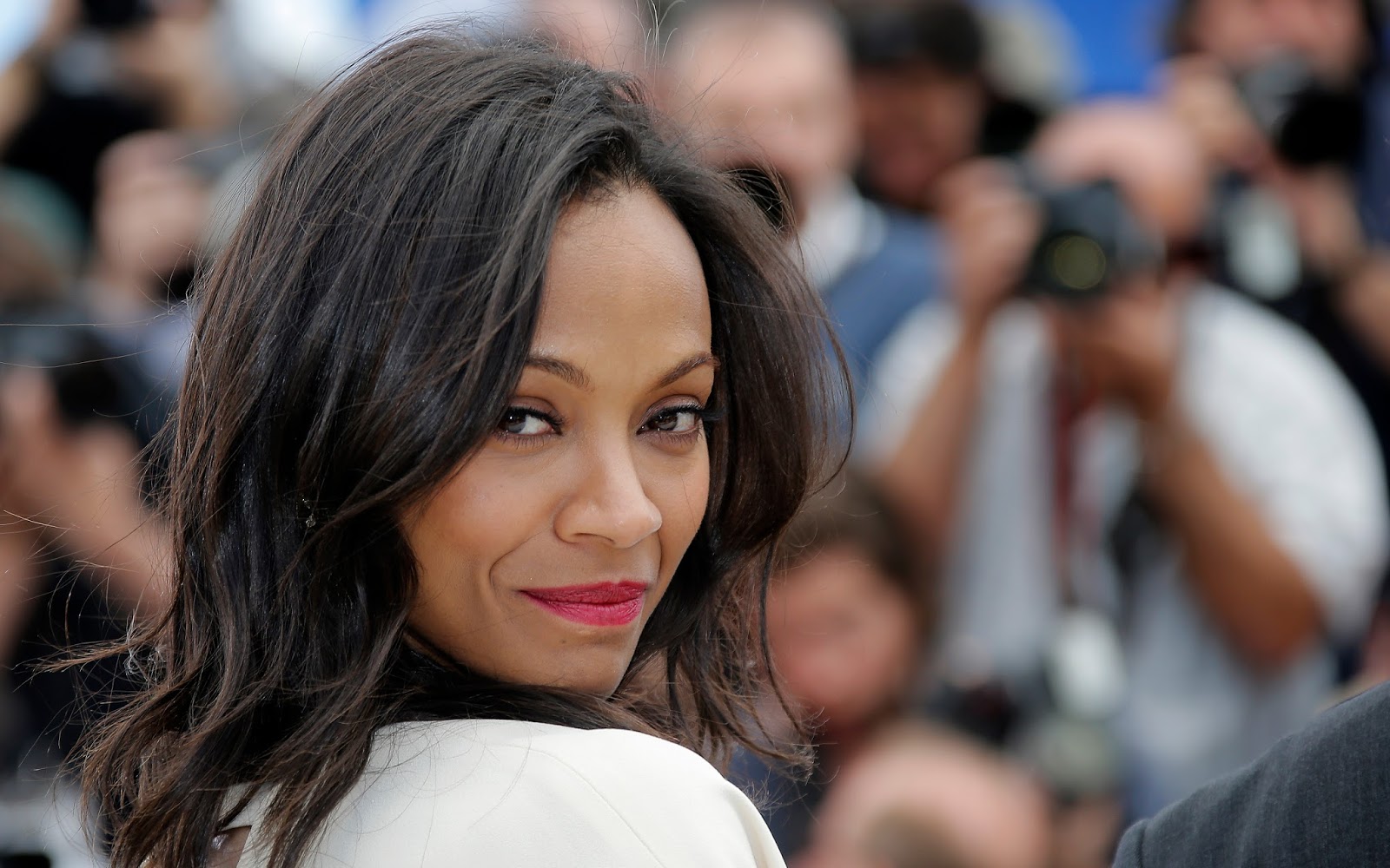 Zoe Saldana Stunning Actress Photos | HD Wallpapers (High Definition